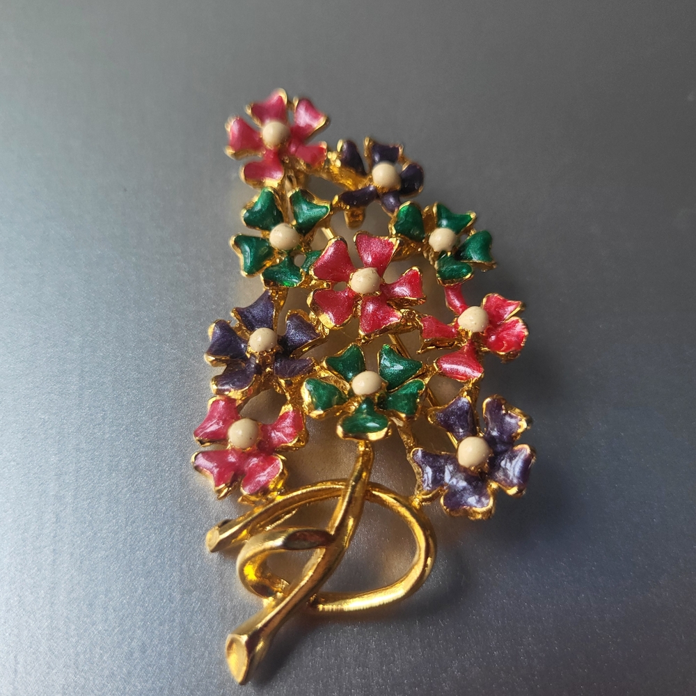 Vintage Bouquet of Flowers Brooch